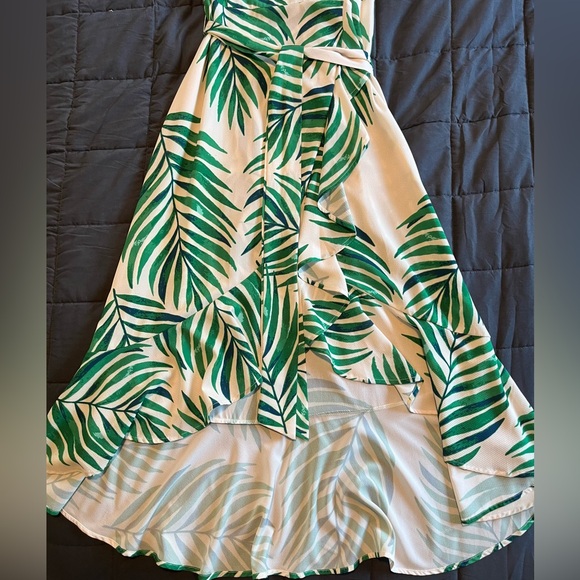 Tropical Palm Ruffle Maxi - Picture 5 of 8